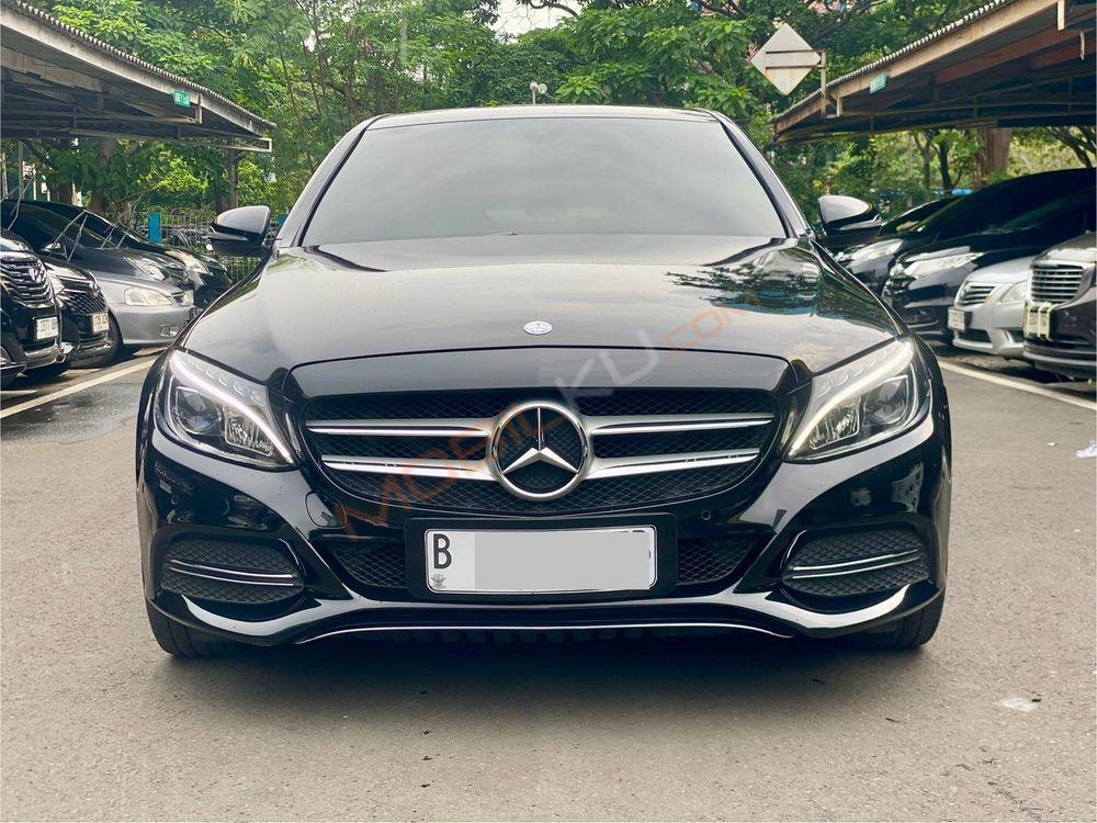 Mobil Mercedes-Benz C-Class 2014
