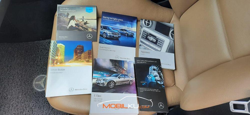 Mobil Mercedes-Benz C-Class 2013