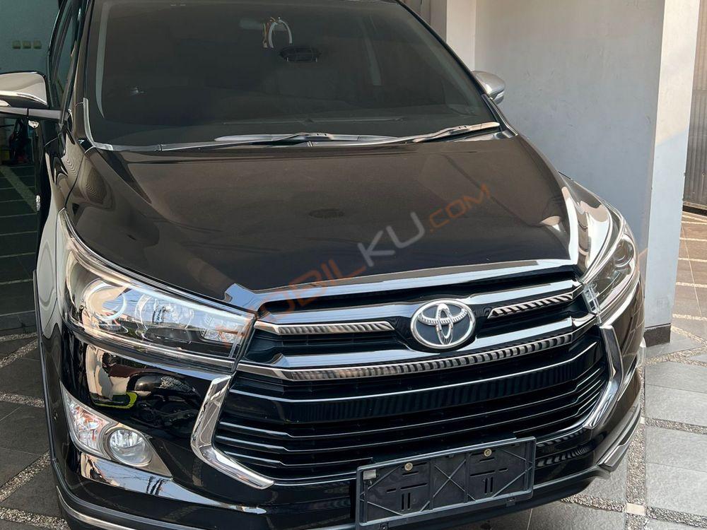 Mobil Toyota Kijang Innova 2017