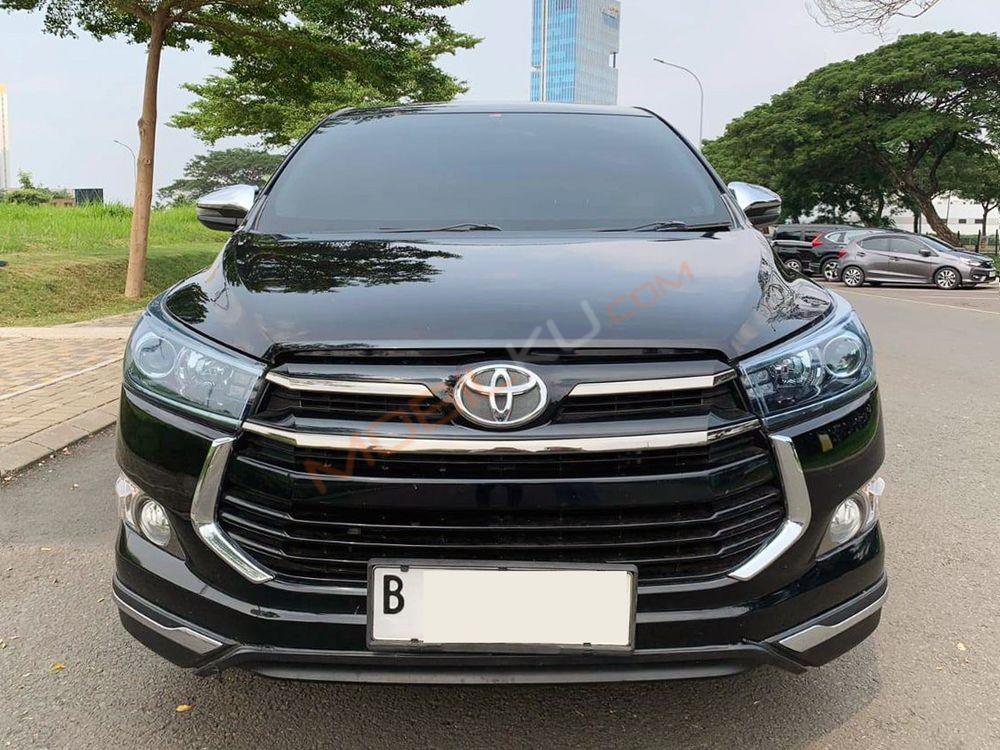 Mobil Toyota Kijang Innova 2018