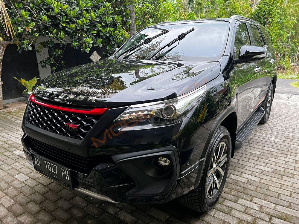 Mobil Toyota Fortuner 2016