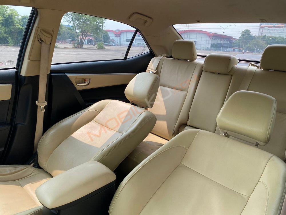 Mobil Toyota Corolla 2018