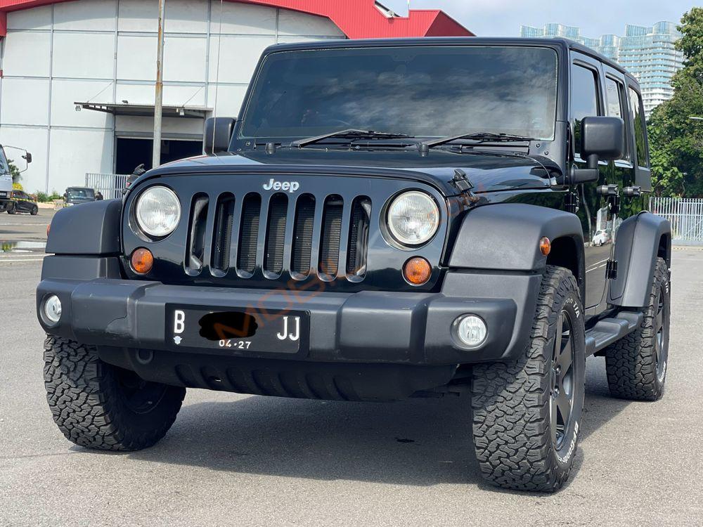 Mobil Jeep Wrangler 2011