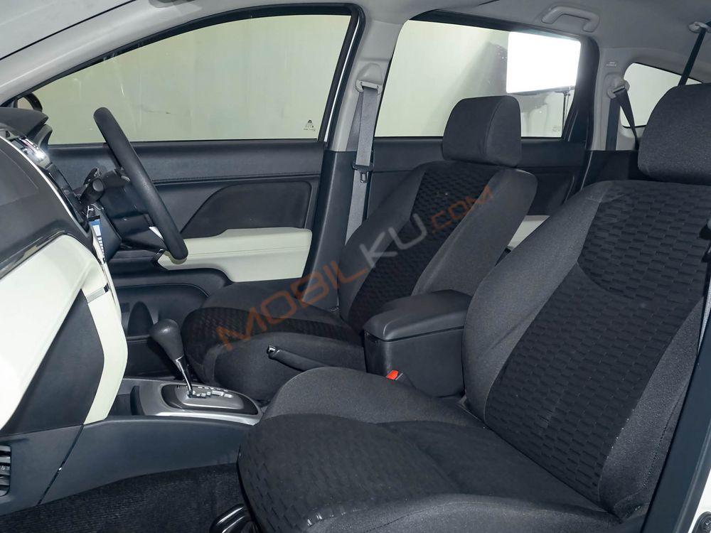 Mobil Toyota Rush 2018