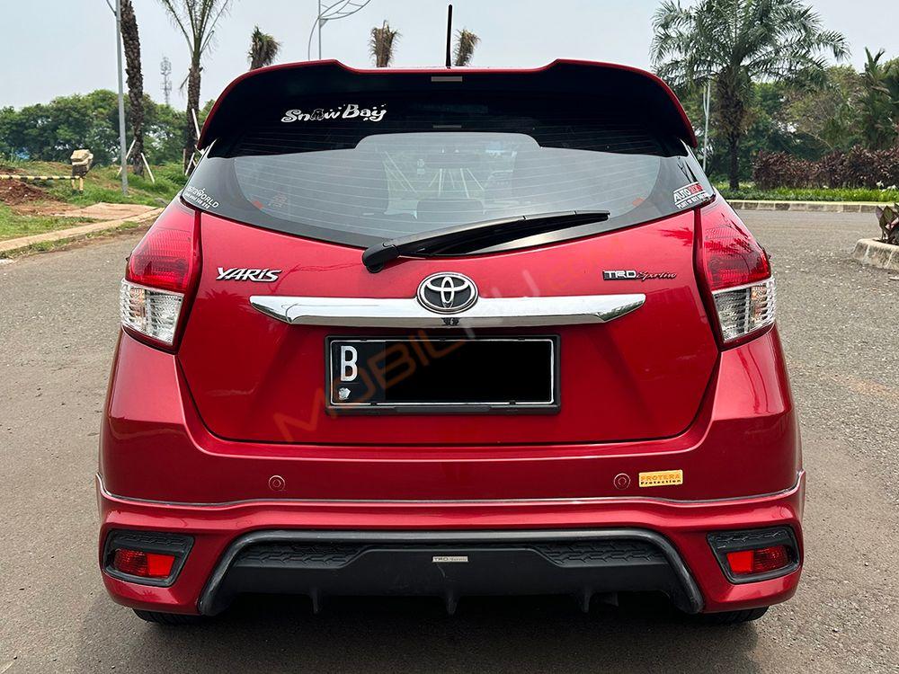 Mobil Toyota Yaris 2014