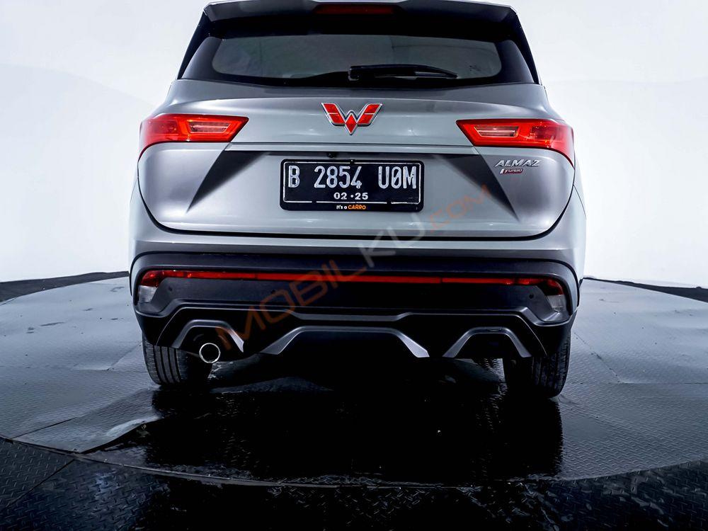 Mobil Wuling Almaz 2019