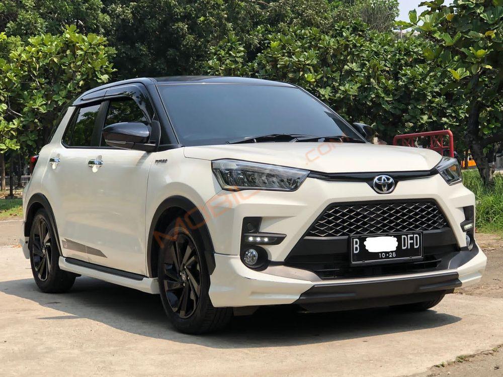 Mobil Toyota Raize 2021
