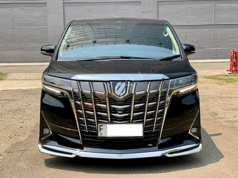 Mobil Toyota Alphard 2023