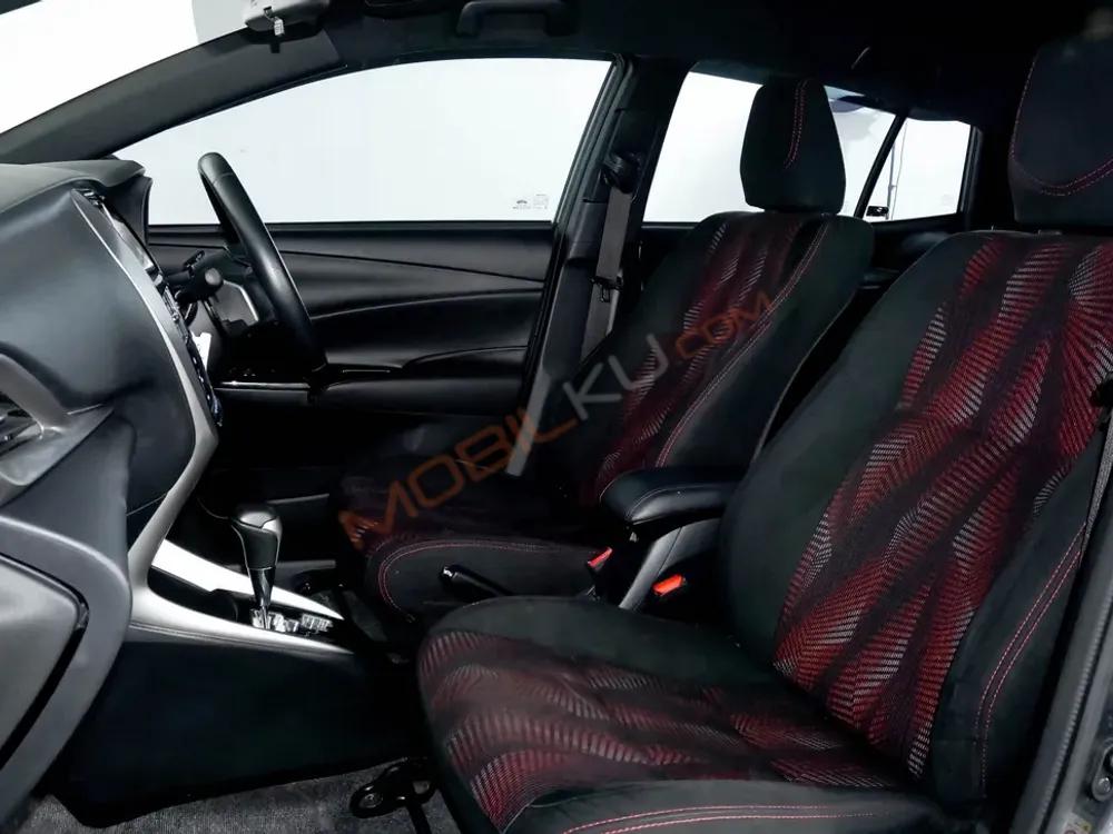 Mobil Toyota Yaris 2019