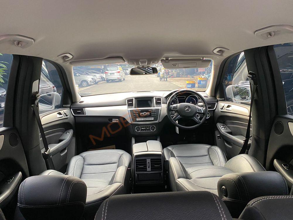 Mobil Mercedes-Benz ML 2014