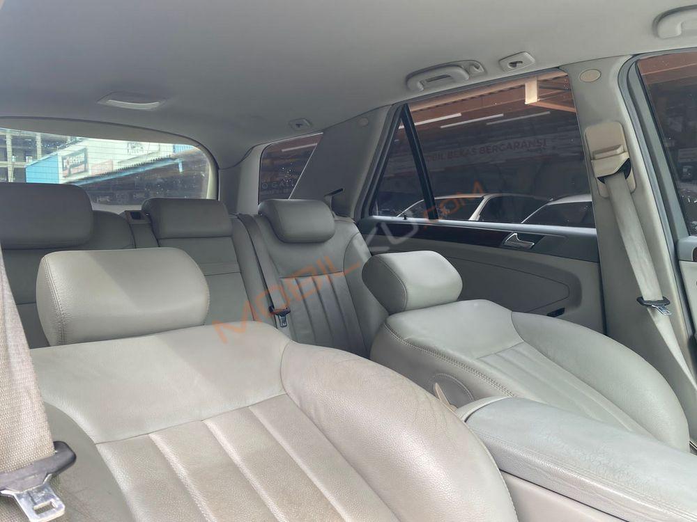 Mobil Mercedes-Benz ML 2006