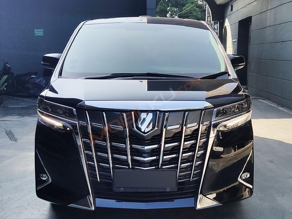 Mobil Toyota Alphard 2018