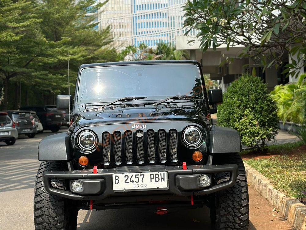 Mobil Jeep Wrangler 2013