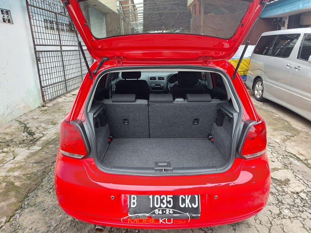 Mobil Volkswagen Polo 2013