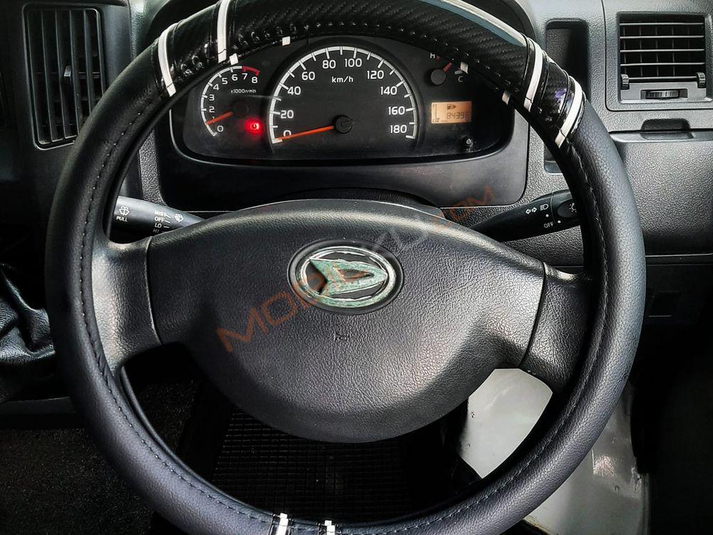 Mobil Daihatsu Gran Max 2014