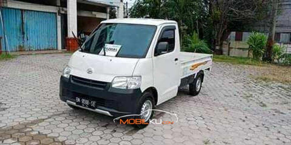 Mobil Daihatsu Gran Max 2017