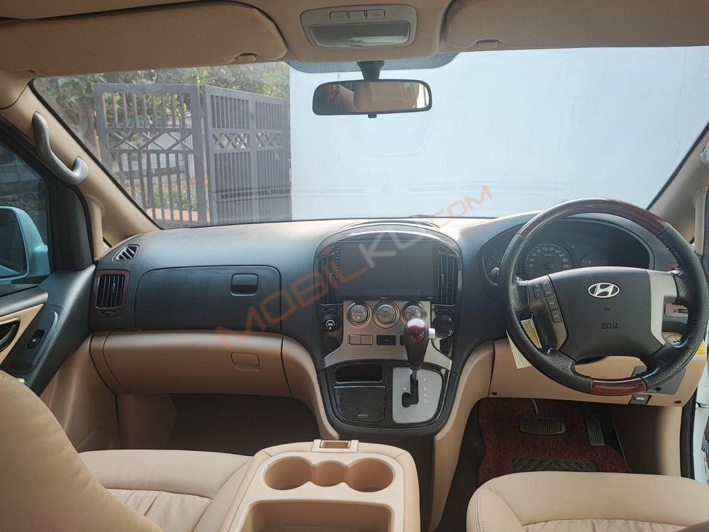 Mobil Hyundai H-1 2016