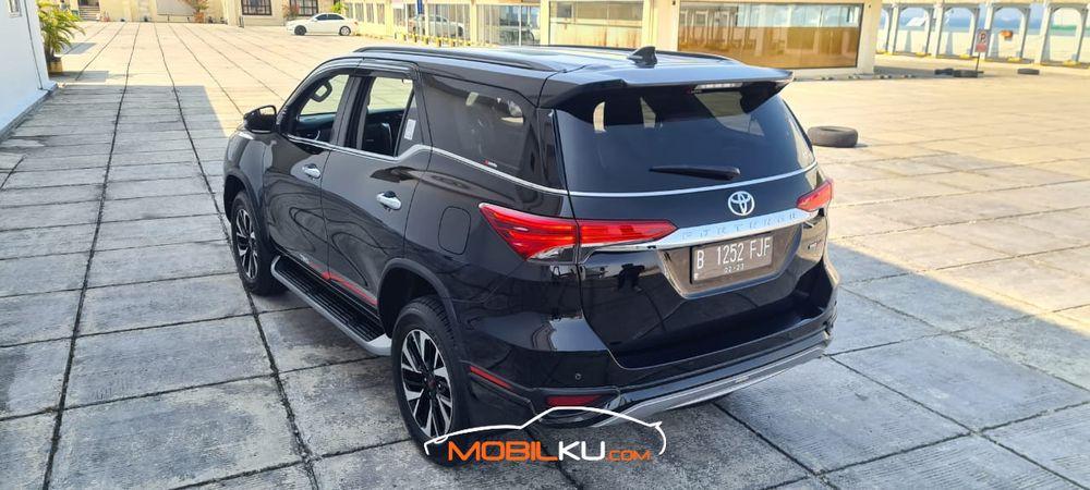 Mobil Toyota Fortuner 2018