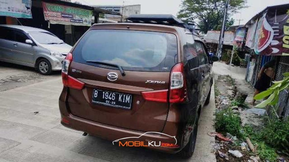 Mobil Daihatsu Xenia 2016