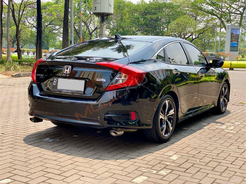 Mobil Honda Civic Sedan 2017
