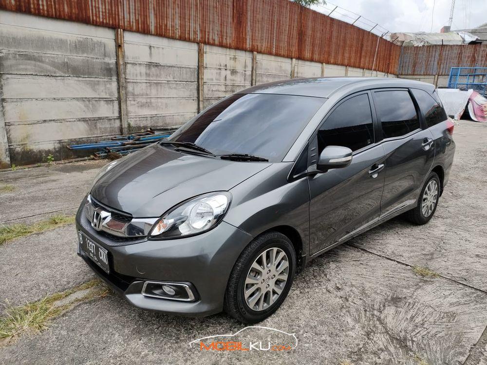 Mobil Honda Mobilio 2014