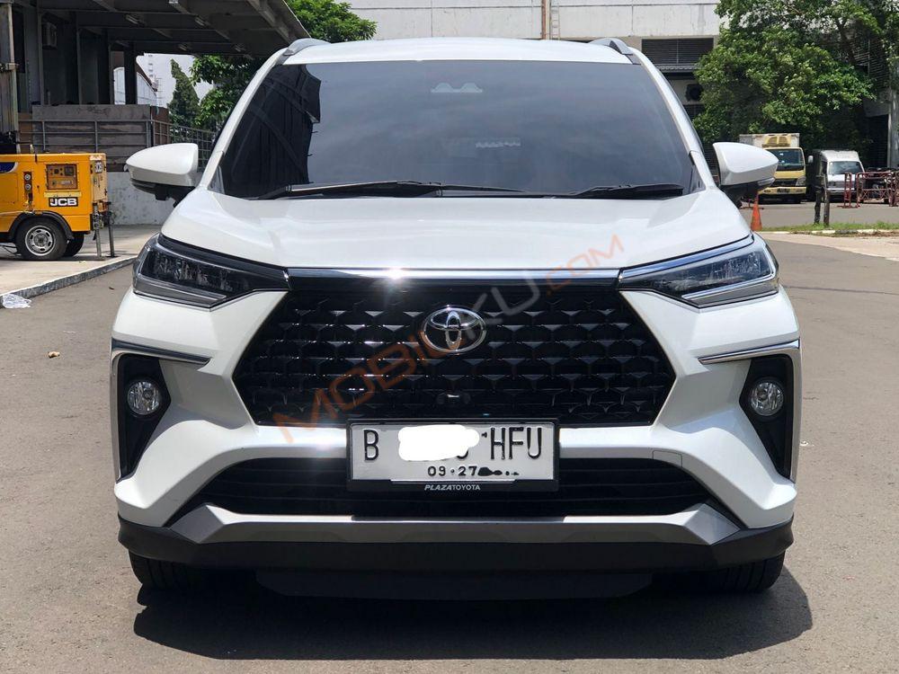 Mobil Toyota Veloz 2022