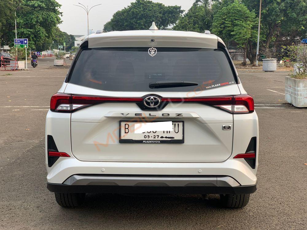 Mobil Toyota Veloz 2022