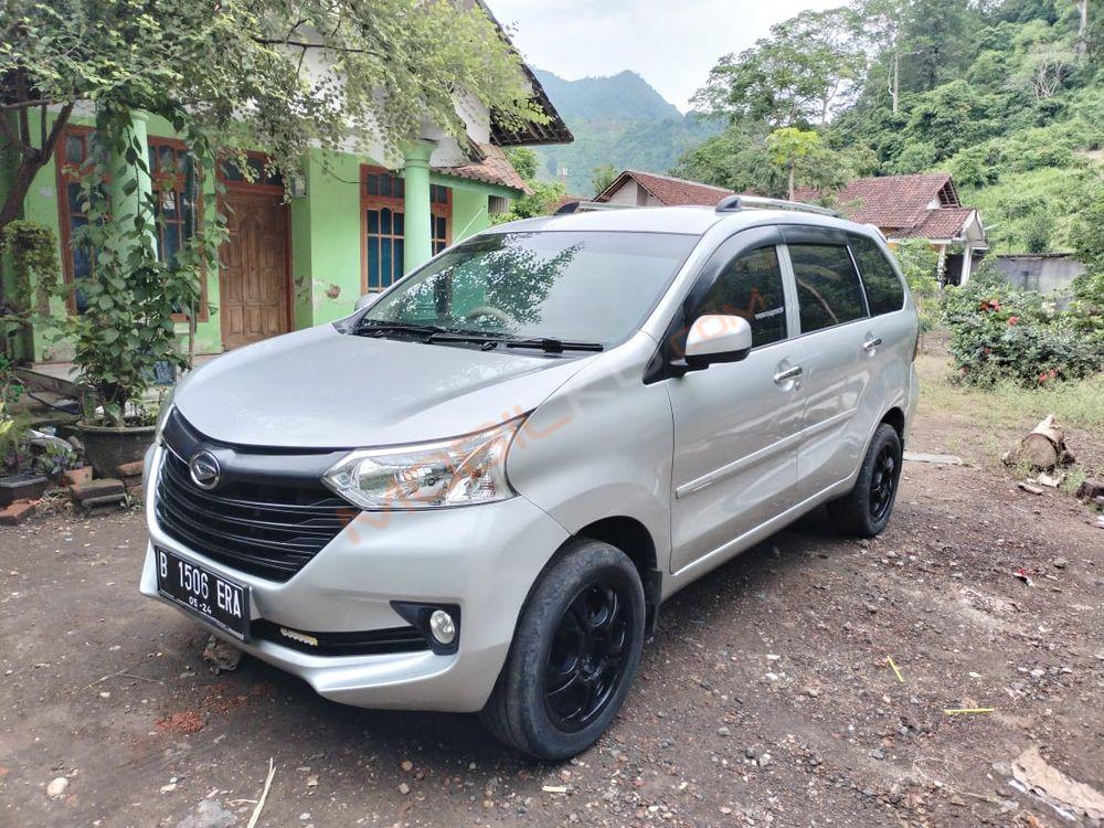 Mobil Daihatsu Xenia 2017