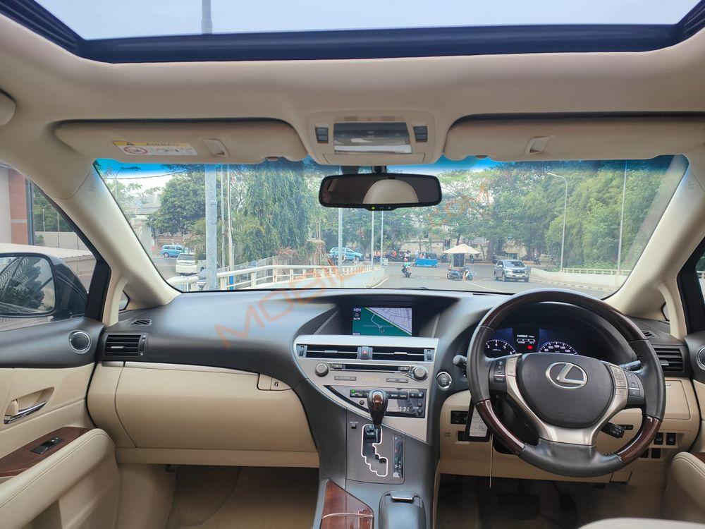 Mobil Lexus RX 2014