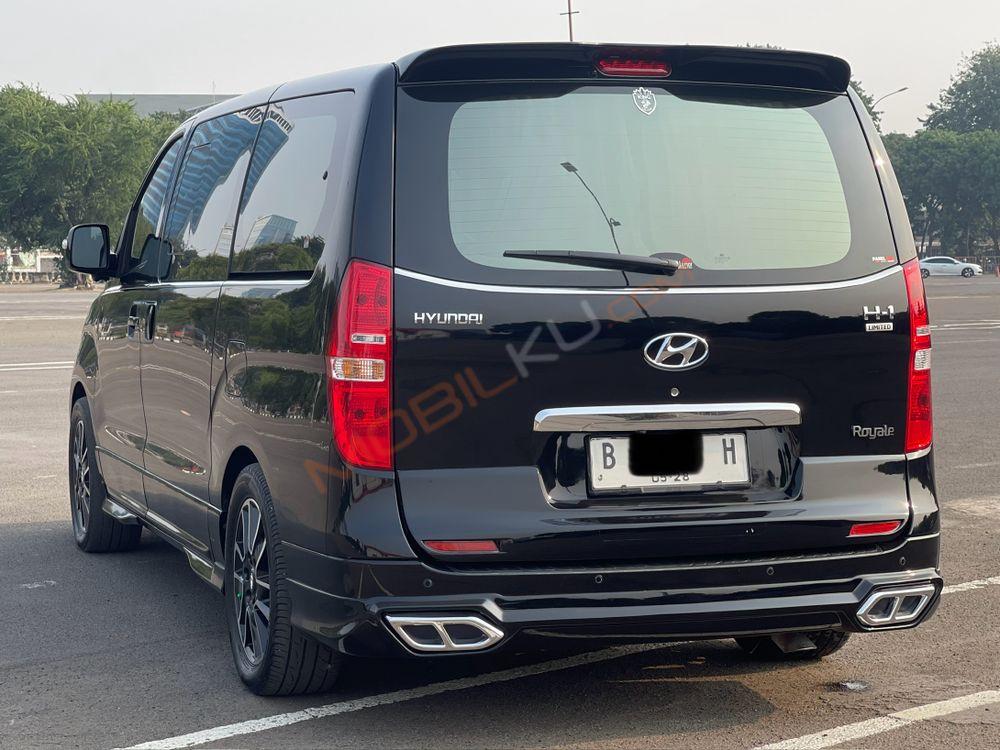 Mobil Hyundai H-1 2018