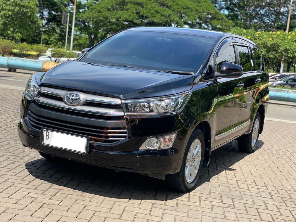 Mobil Toyota Kijang Innova 2020