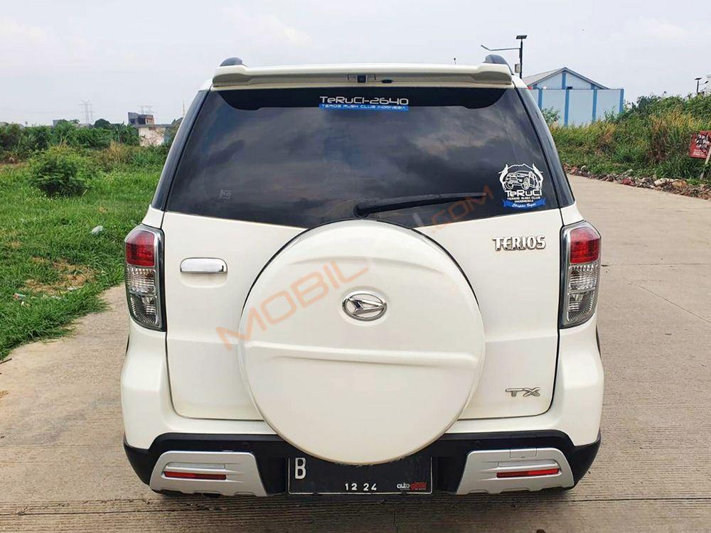 Mobil Daihatsu Terios 2014