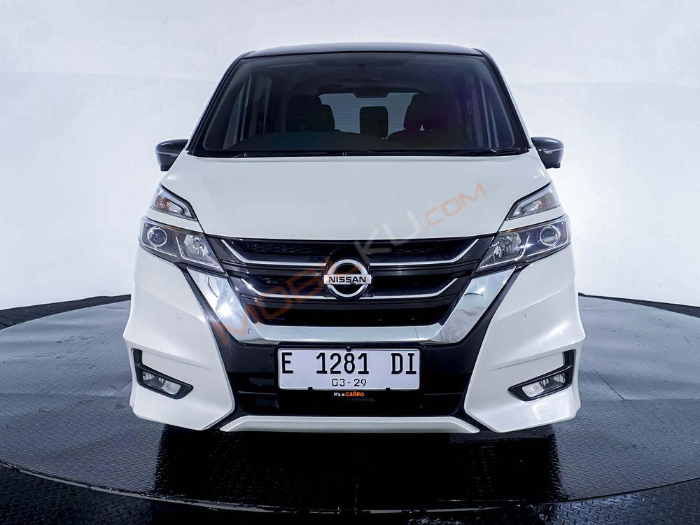 Mobil Nissan Serena 2019