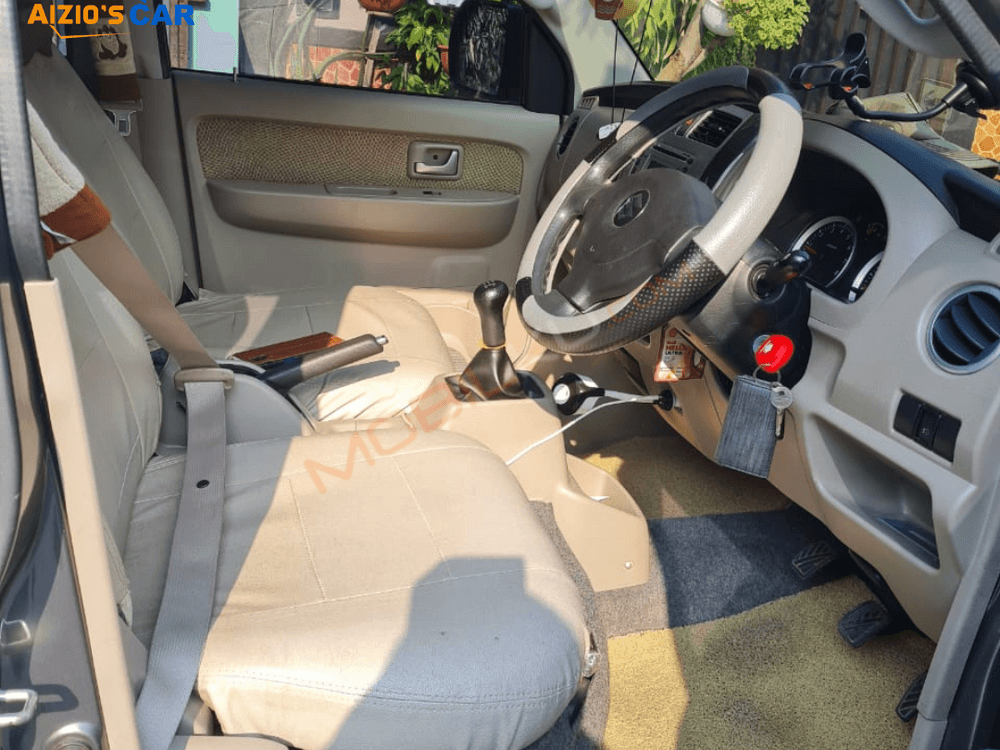 Mobil Suzuki APV 2015