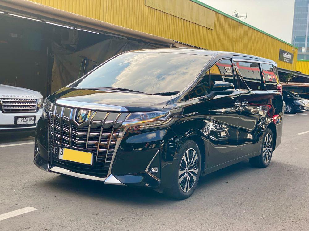 Mobil Toyota Alphard 2019