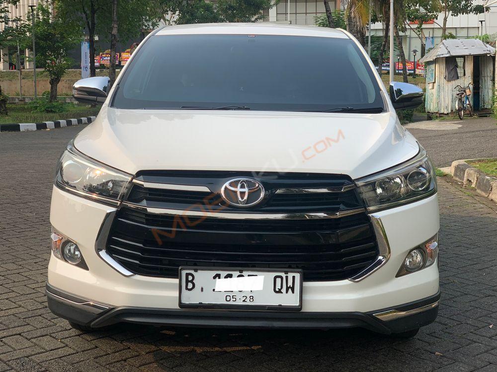 Mobil Toyota Kijang Innova 2018