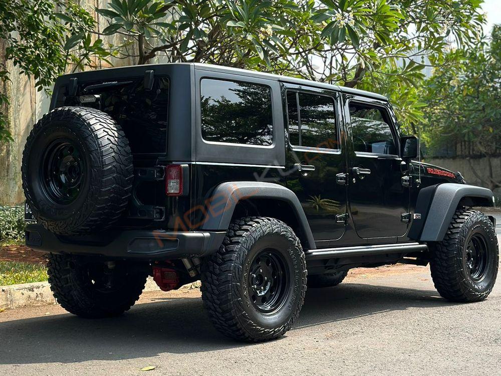 Mobil Jeep Wrangler 2013