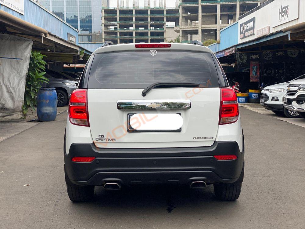 Mobil Chevrolet Captiva 2015