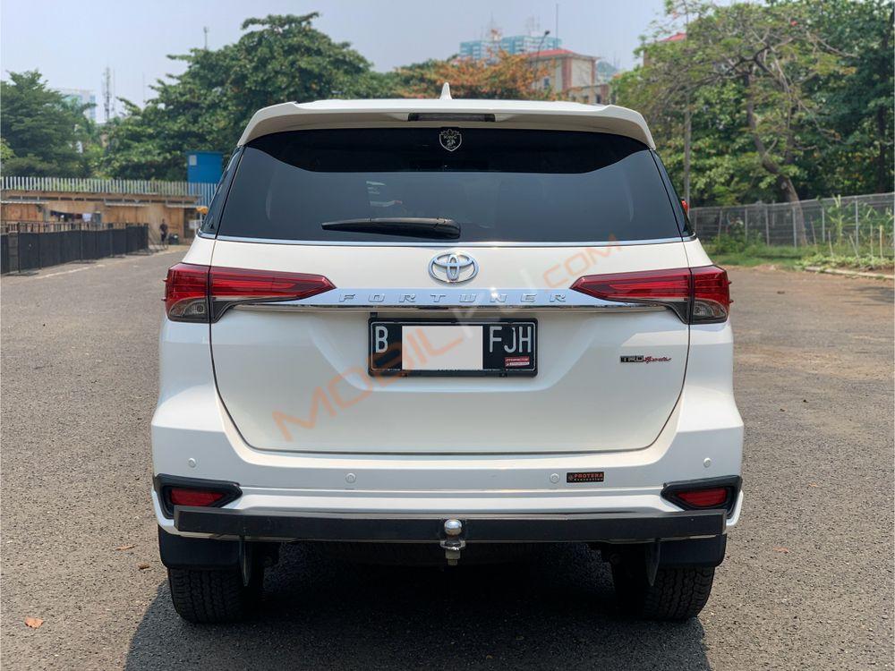 Mobil Toyota Fortuner 2019