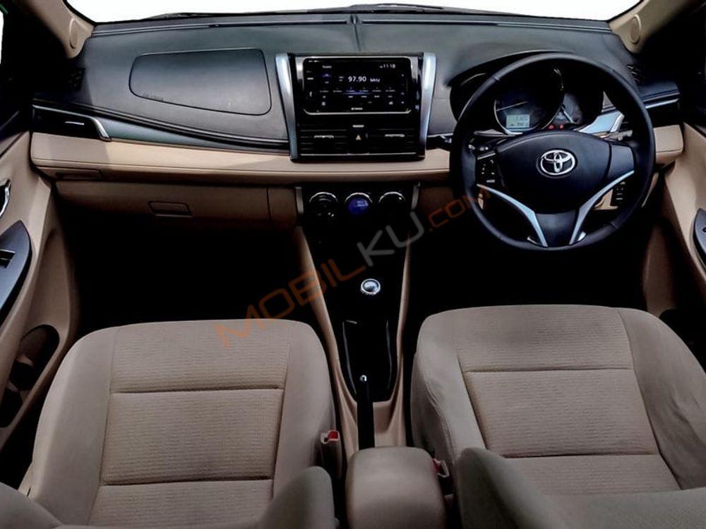 Mobil Toyota Vios 2017