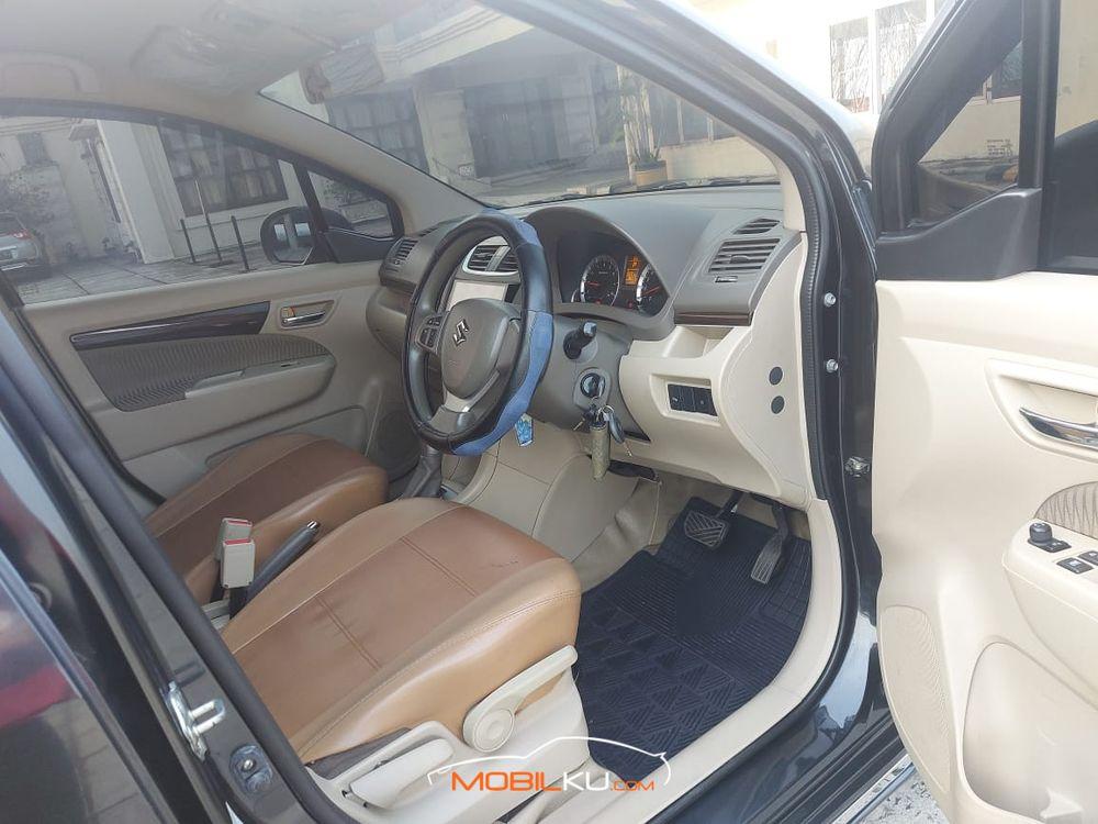 Mobil Suzuki Ertiga 2016