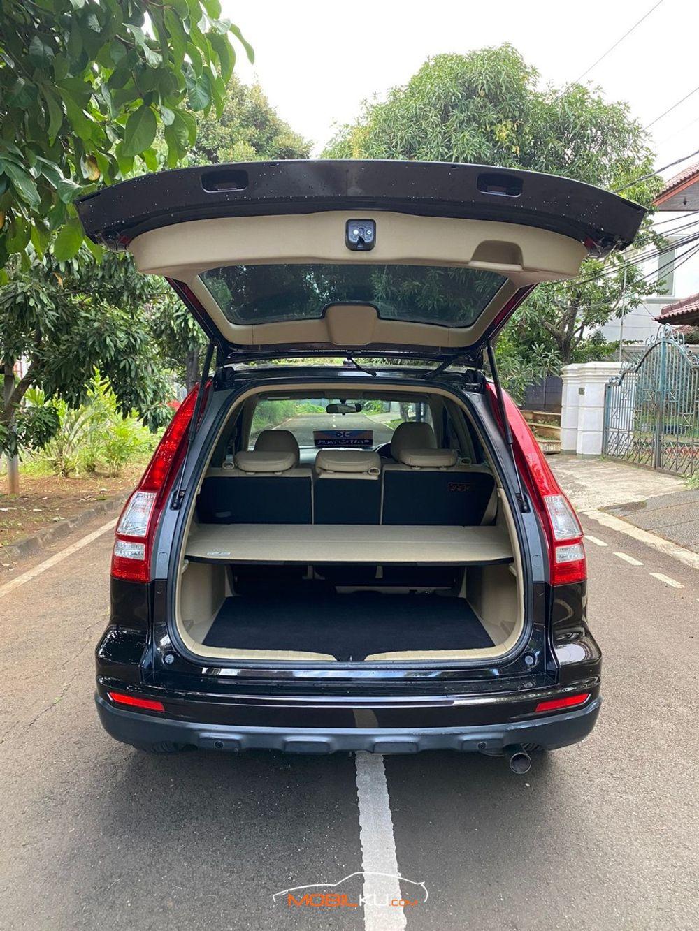 Mobil Honda CR-V 2010