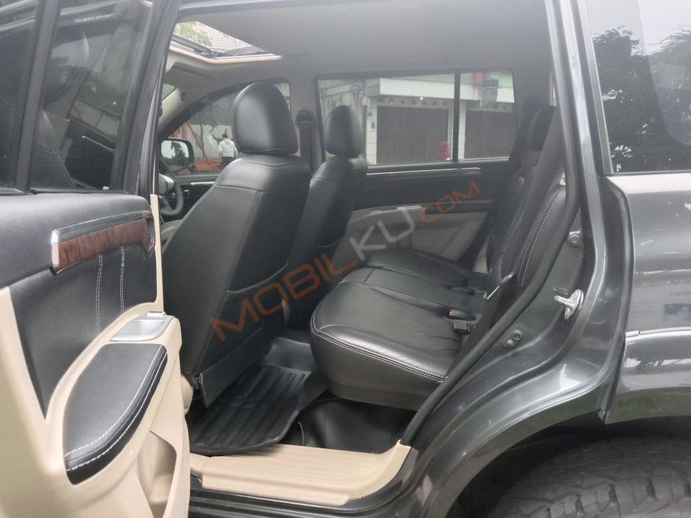 Mobil Mitsubishi Pajero Sport 2013
