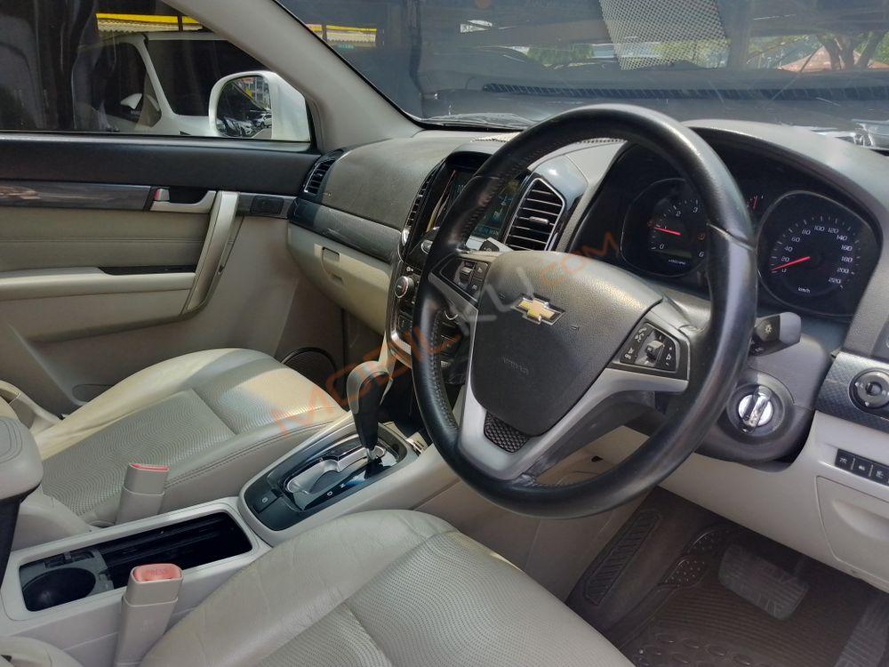 Mobil Chevrolet Captiva 2017