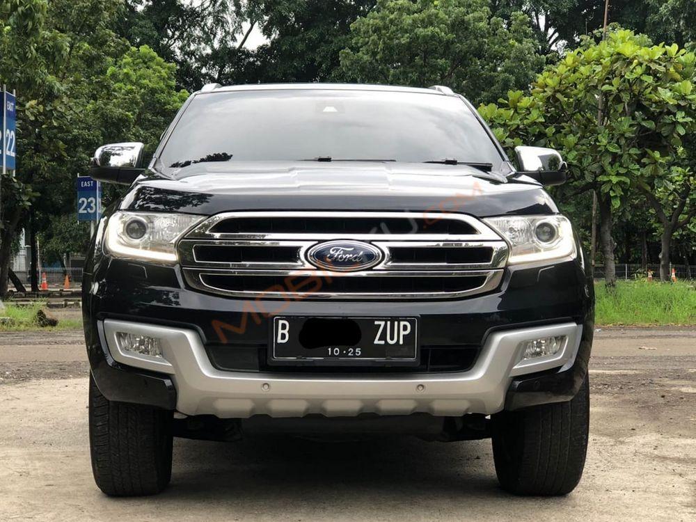 Mobil Ford Everest 2015