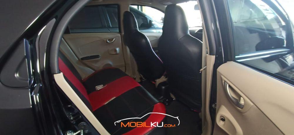 Mobil Honda Brio 2017