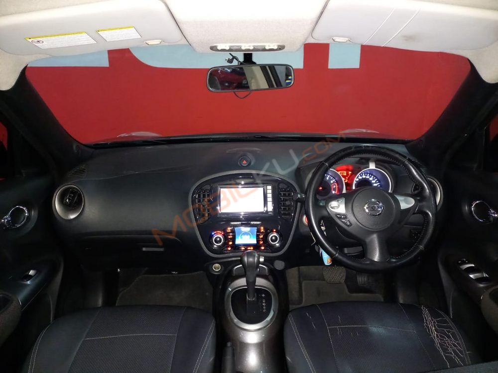Mobil Nissan Juke 2014