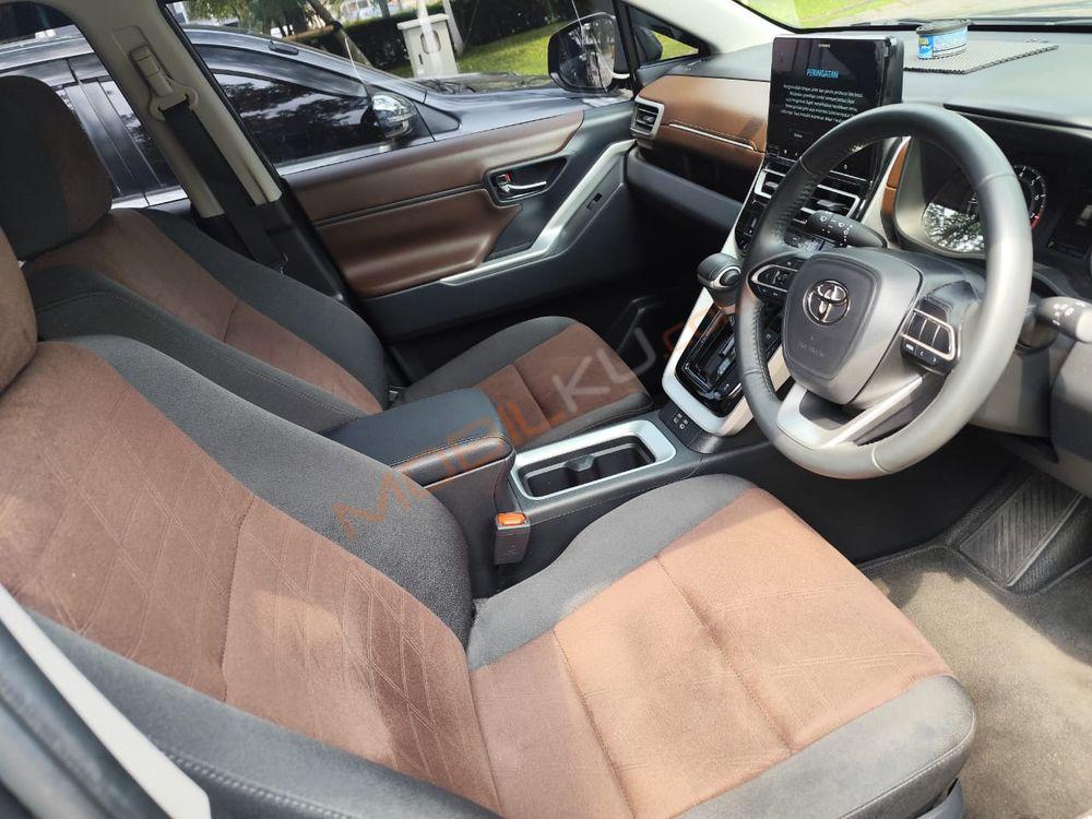 Mobil Toyota Kijang Innova Zenix 2024