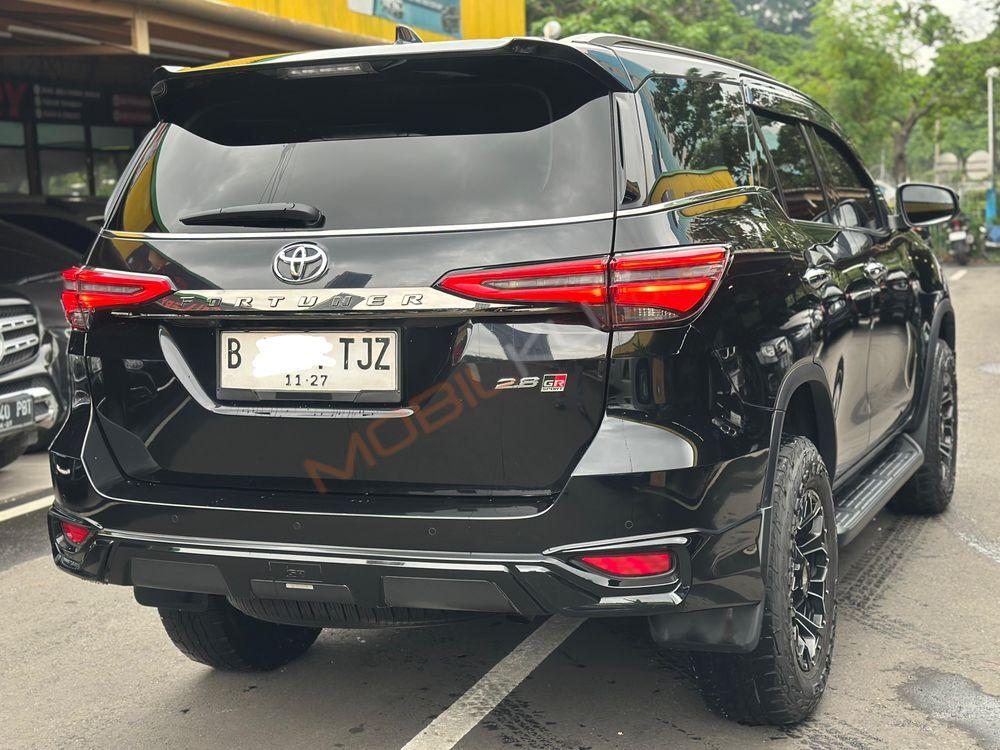 Mobil Toyota Fortuner 2022