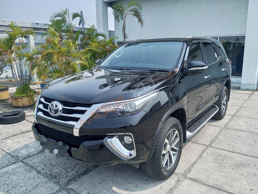 Mobil Toyota Fortuner 2016